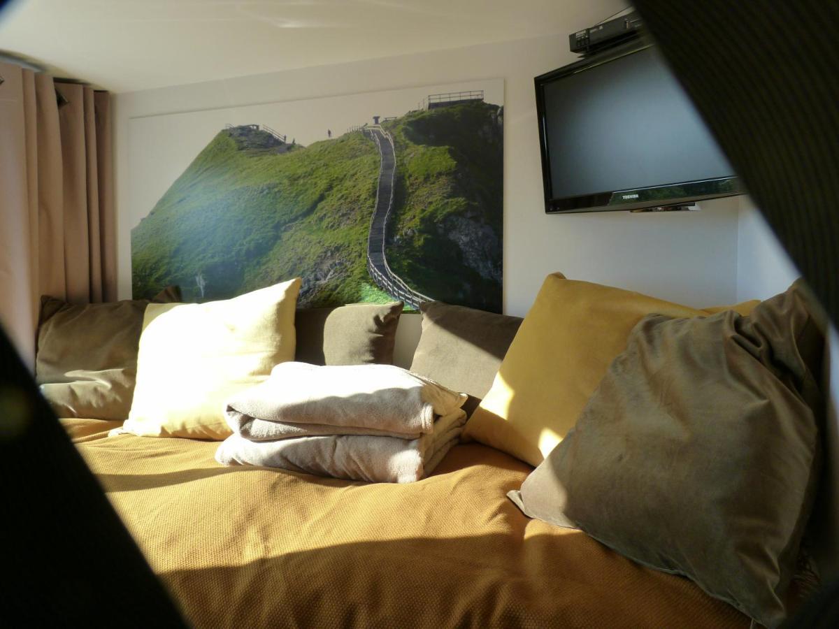 Aux 500 Diables Eco Lodge - Hotel Chambon-sur-Lac Kültér fotó