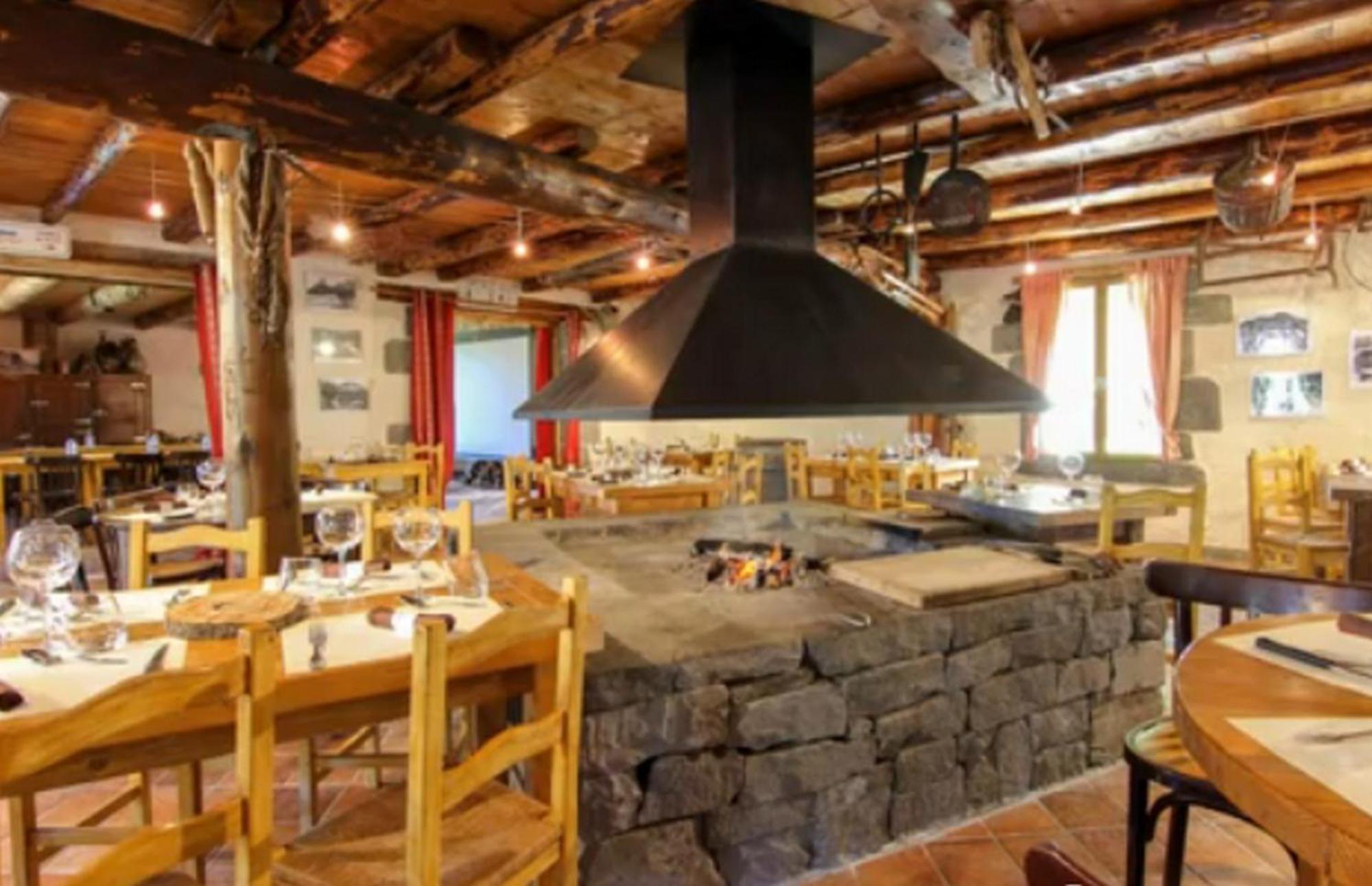 Aux 500 Diables Eco Lodge - Hotel Chambon-sur-Lac Kültér fotó