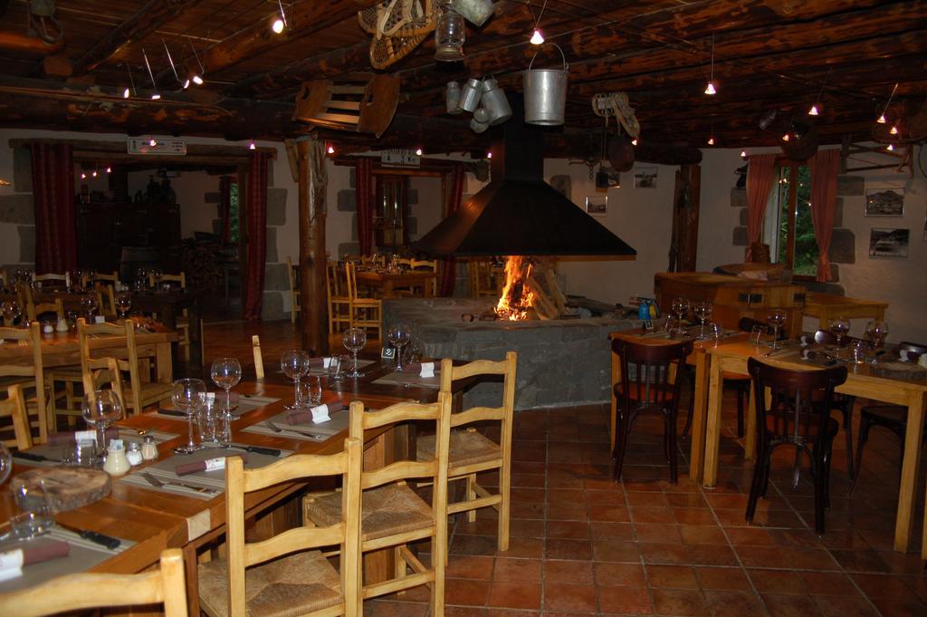Aux 500 Diables Eco Lodge - Hotel Chambon-sur-Lac Kültér fotó